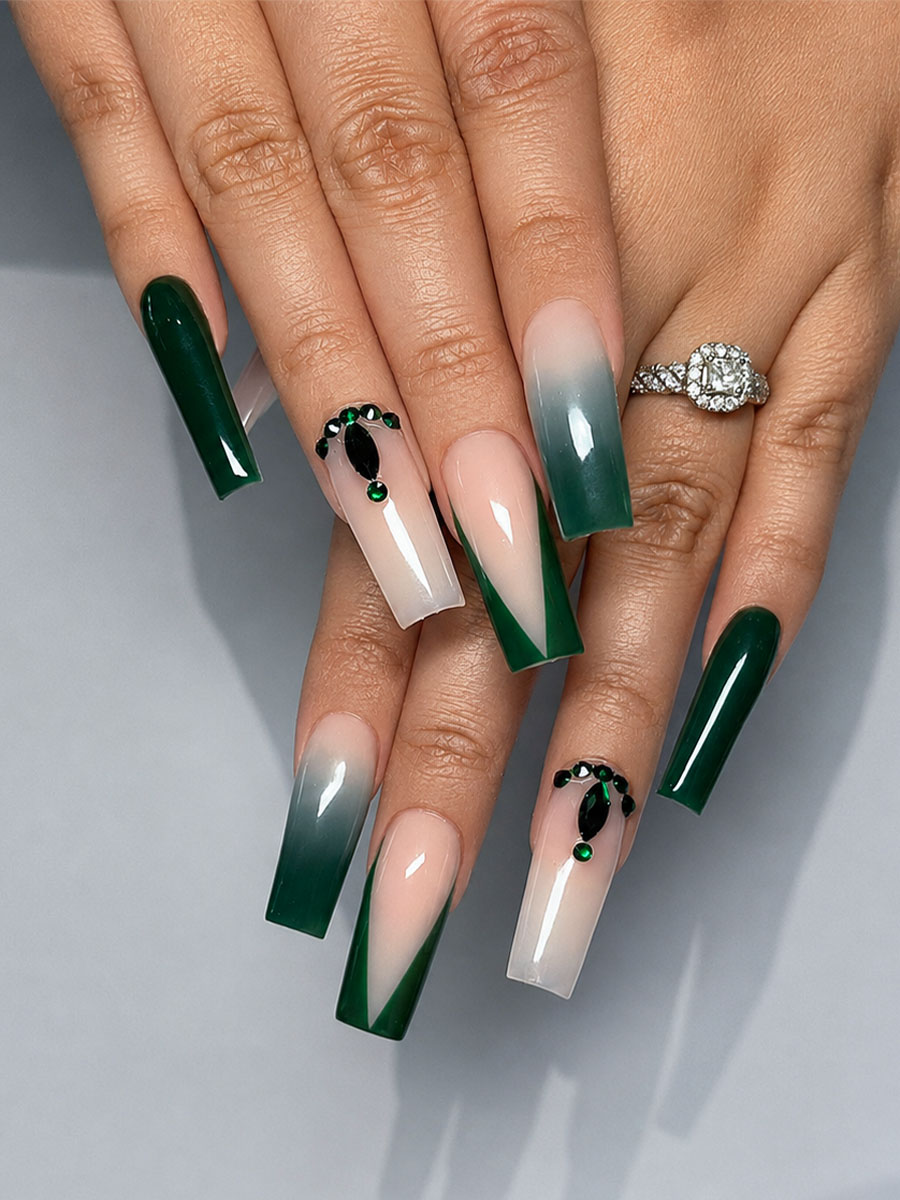 Q Nails